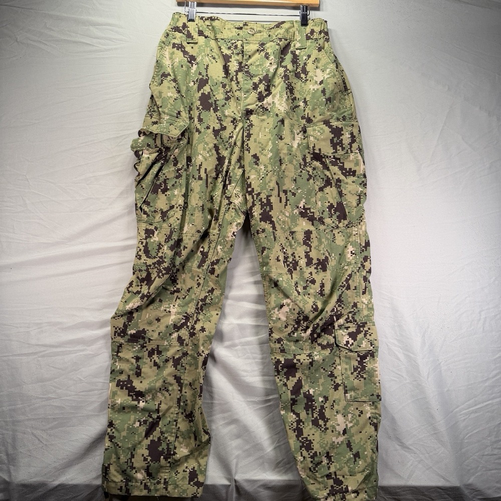 US Navy Pants Mens Medium Regular Working Uniform Type III Seals Trouser Camo